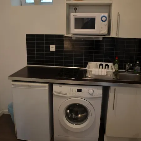 Phenicio Montrouge Aparthotel 2*