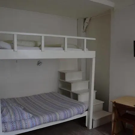 Phenicio Montrouge 2* Malakoff